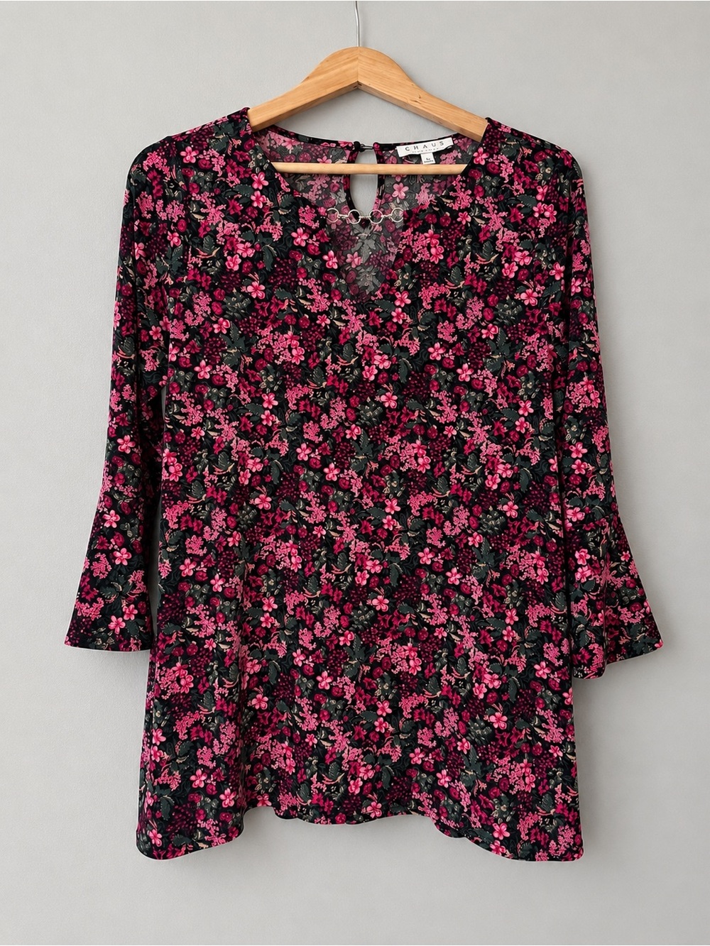 CHAUS Women’s Floral Tunic Top Size L Pink Black 3/4 Bell Sleeve Keyhole Stretch